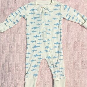 Baby shark sleeper